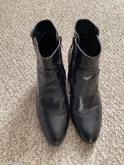 Ladies ankle boots , View more