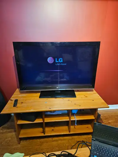 Used LG 42 inch TV. Photos show it on So you can see it works. Recently upgraded tvs.
