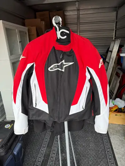 Check out this Alpinestars men's motorcycle jacket, perfect for any rider seeking style and protecti...