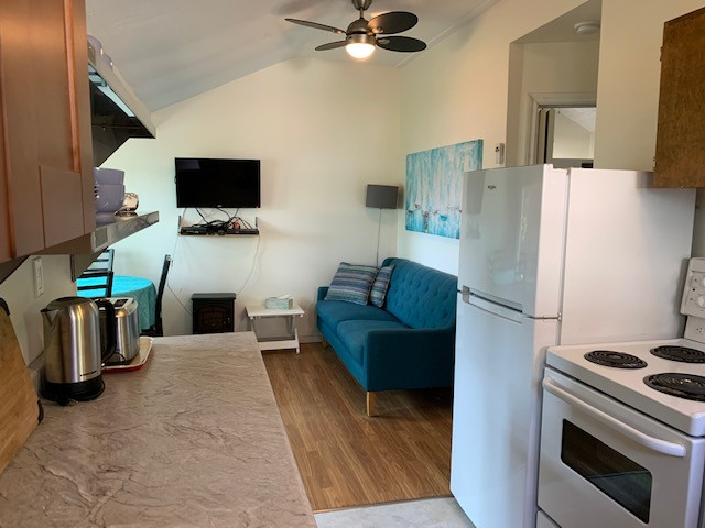 2 Bedrm Cottage for Rent (July 1st week) - Crow Lake Ontario in Ontario - Image 4