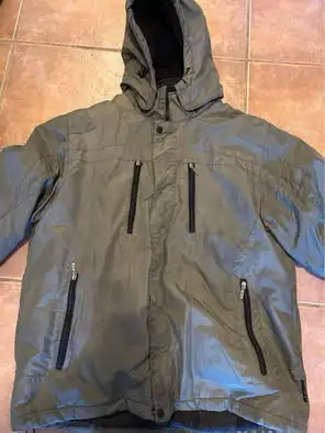 Men’s winter coat jacket $45 large, removable hood in Men's in Oakville / Halton Region - Image 2