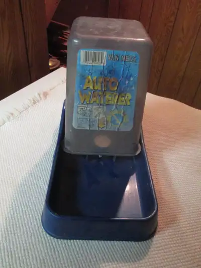 automatic pet waterer, View more