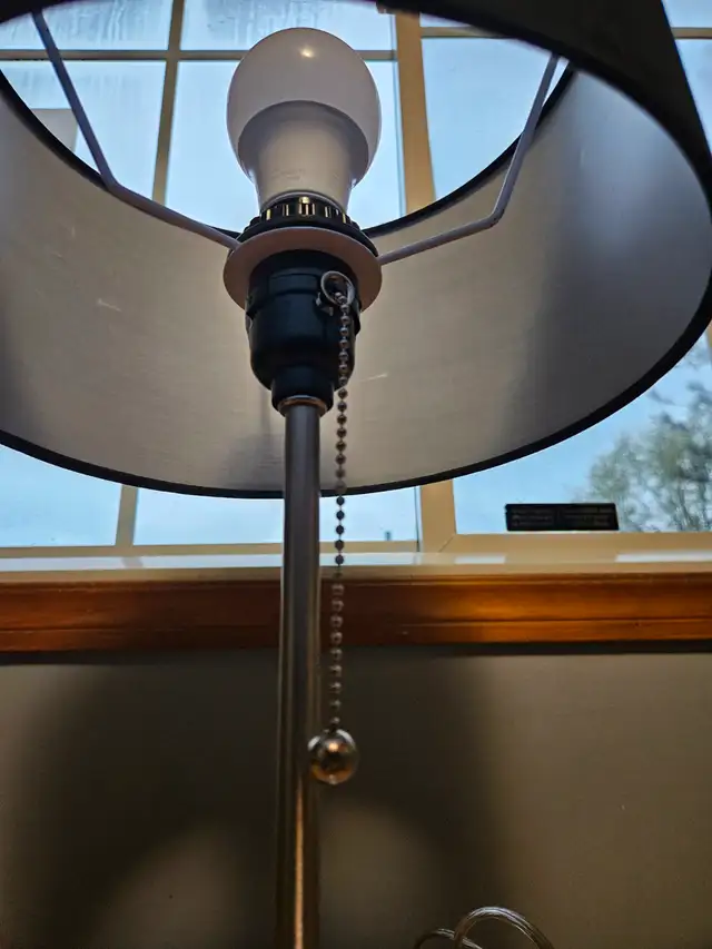 Indoor Desk Lamp (Great Condition!)63871131128067121