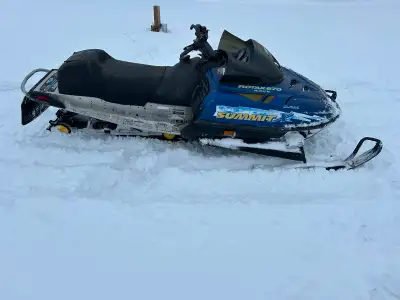 1998 skiddoo summit 670x New cdi New plugs Runs and drives great Would make an excellent ditch bange...