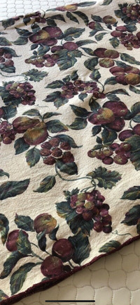Nappe Napperons Ivoire et Bourgogne Beautiful Tablecloth Linen