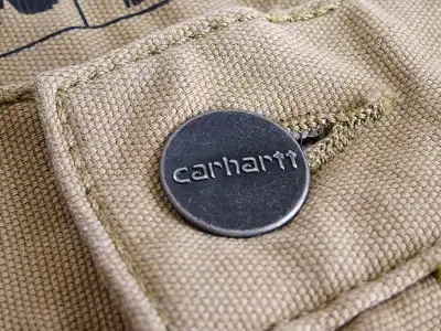 Men’s CARHARTT khaki cargo shorts - size 34., View more