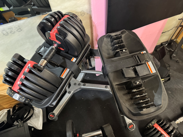 BowFlex SelectTech Dumbbell 5 to 52.5 with stand.64335578002306121