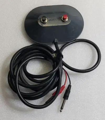Guitar amplifier Univox 2 button footswitch ampli Univox, View more