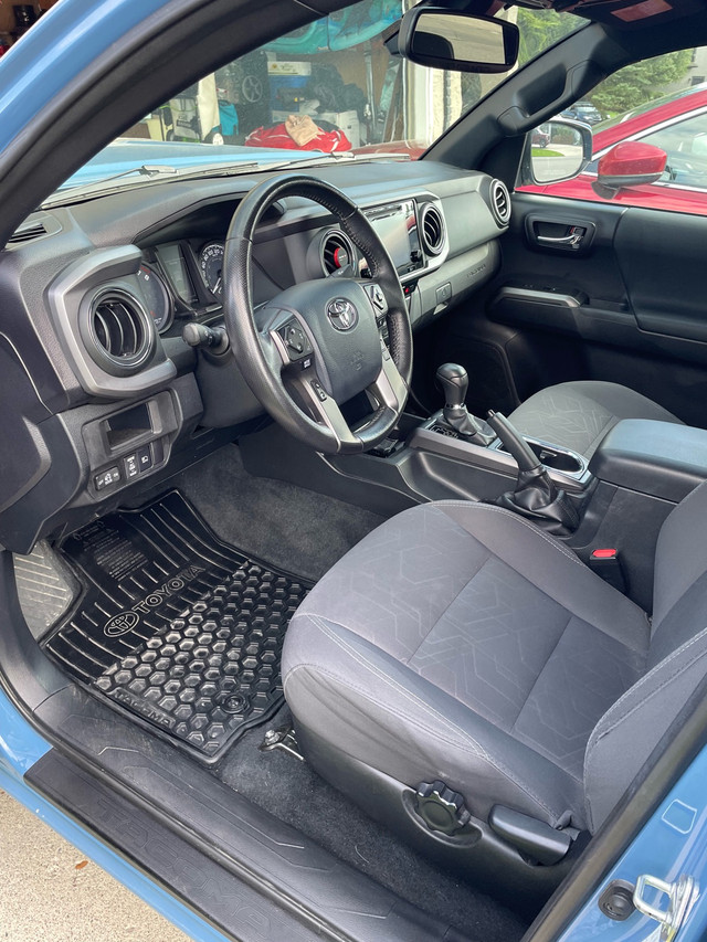 Toyota Tacoma in Cars & Trucks in Calgary - Image 4