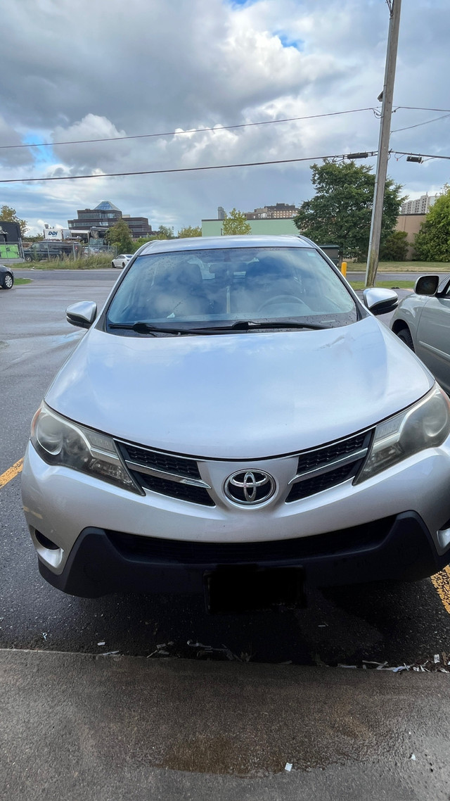 2015 Toyota Rav 4 LE AWD - 200K km With 2 Set Tires in Cars & Trucks in Markham / York Region - Image 2