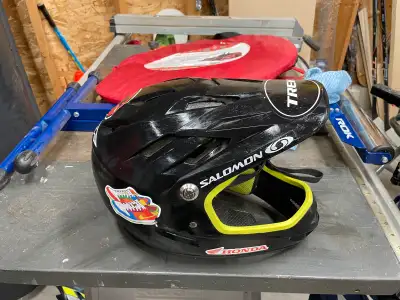 Bell Junior Mountain Bike Helmet, View more