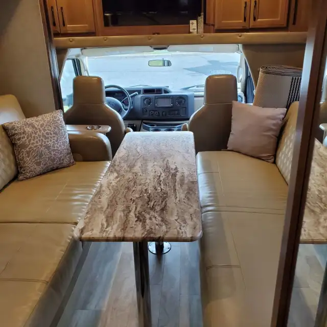 2019 Gulfstream BT CRUISER 5230     26,500 km in RVs & Motorhomes in Laurentides - Image 7