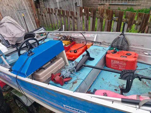 chaloupe princecraft springbook resorter 14 pi avec yamaha 30 hp in Powerboats & Motorboats in Québec City - Image 5