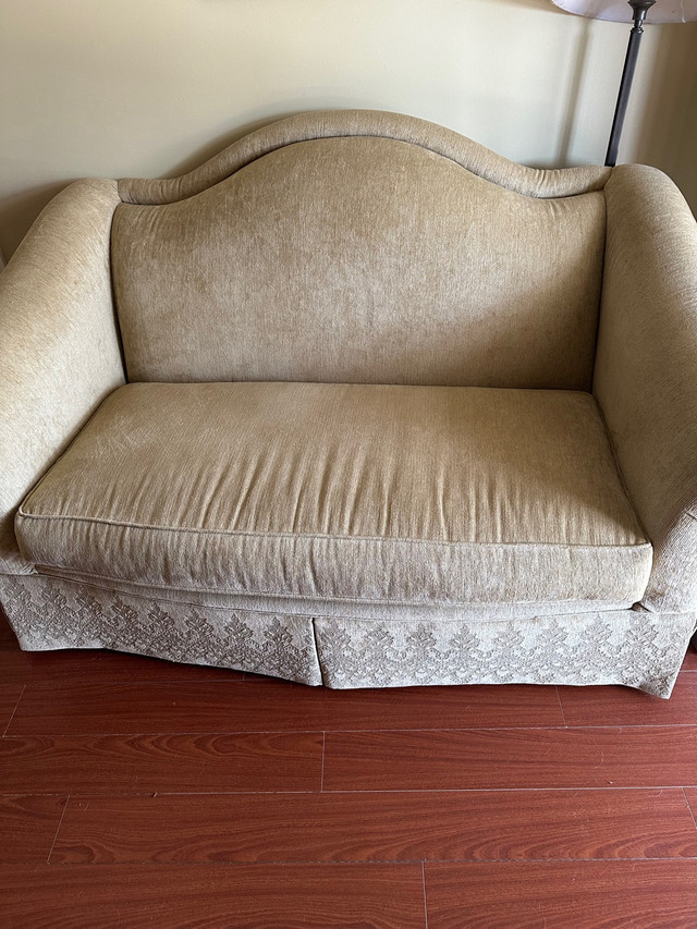 Loveseat for sale  in Couches & Futons in Windsor Region