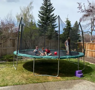 Time for a new family to enjoy this trampoline. It has one broken pole - but you can just order a ne...