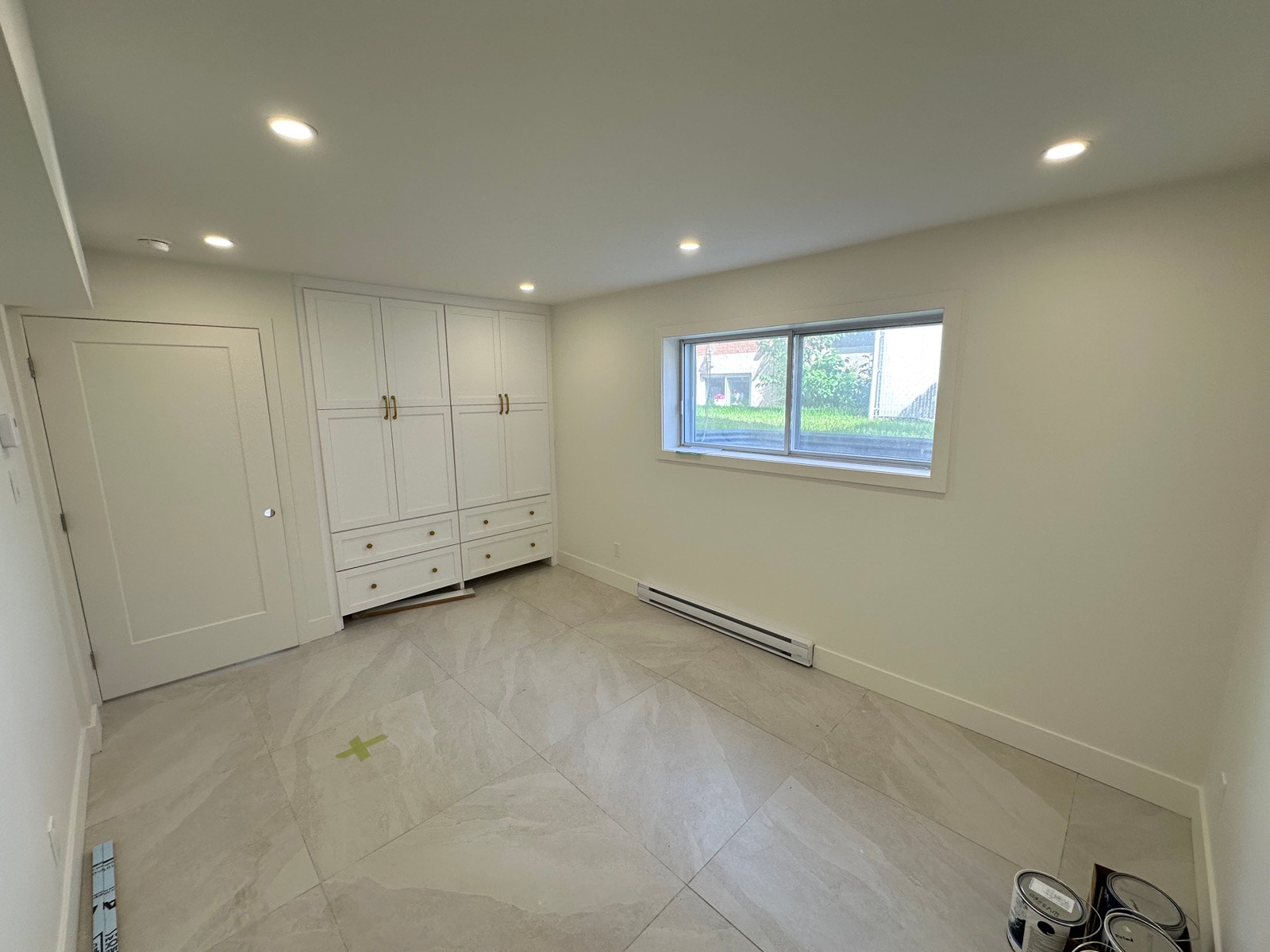 1384 Rue Hennessy — photo 1