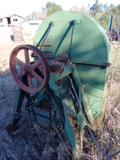16" Desjardins shingle block debarker for sale. 20hp 600v 3ph WEG motor available for inclusion schw...