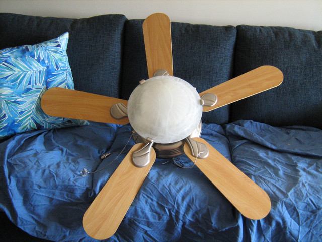 Awesome 5 blade ceiling fan cools you down fast! in Indoor Lighting & Fans in Edmonton