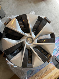 Tesla Model Y Gemini Wheel Cover