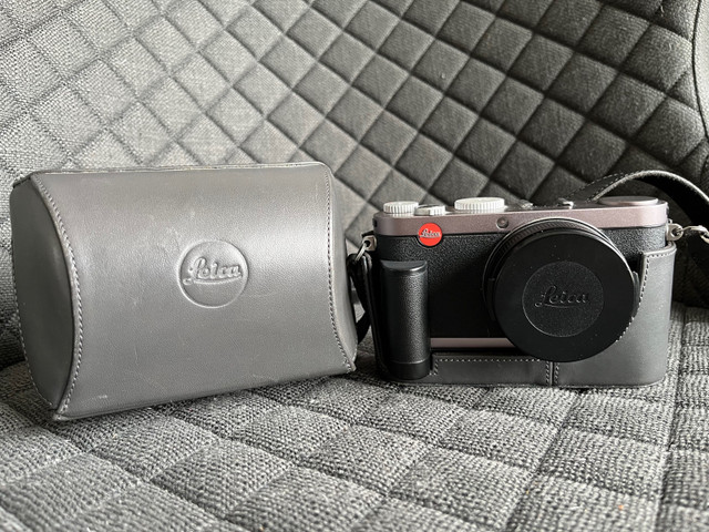 Leica X1 avec accessoires dans Appareils photo et caméras  à Ville de Montréal - Image 3