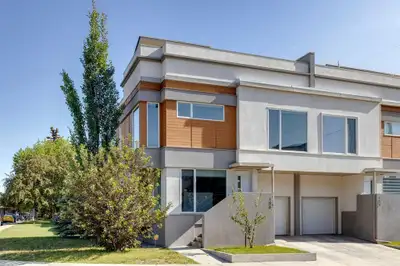 Basement Room with Private Bath and Rooftop Patio in Tuxedo Park