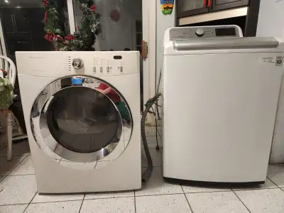 WASHER & DRYER BUNDLE DEAL - $300 (NEGOCIABLE), View more