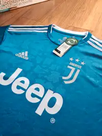 Juventus Away Jersey XL