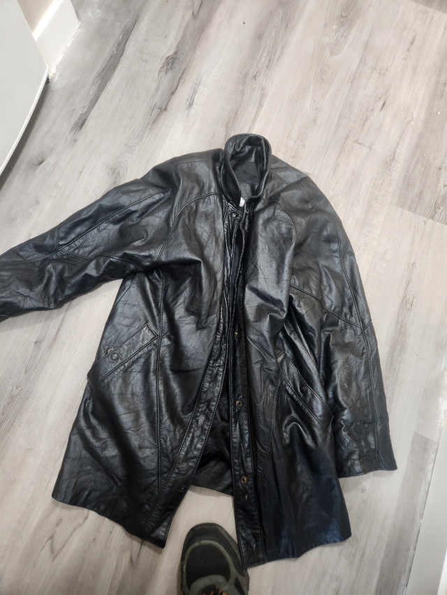 Black leather jacket made in Canada size Large - in Men's in Downtown-West End