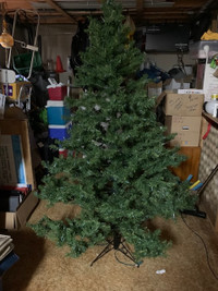 Noma 7 foot Christmas Tree