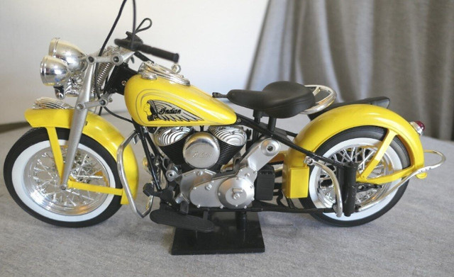 1998 IMMI New Ray 1948 Indian Chief Motorcycle Bike 1:6Scale 16" dans Art et objets de collection  à Longueuil/Rive Sud