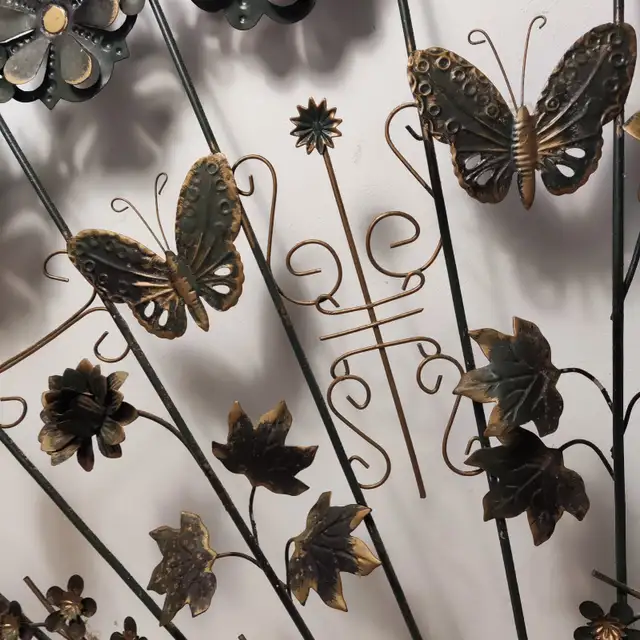 Vintage Large Metal Fan for Wall Decoration in Home Décor & Accents in Ottawa - Image 4