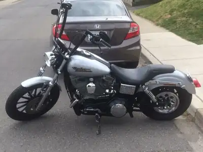 1999 Harley Davidson FXD Dyna 1450 CC 5 Speed 68HP. Tons of custom work to make this a unique ride....