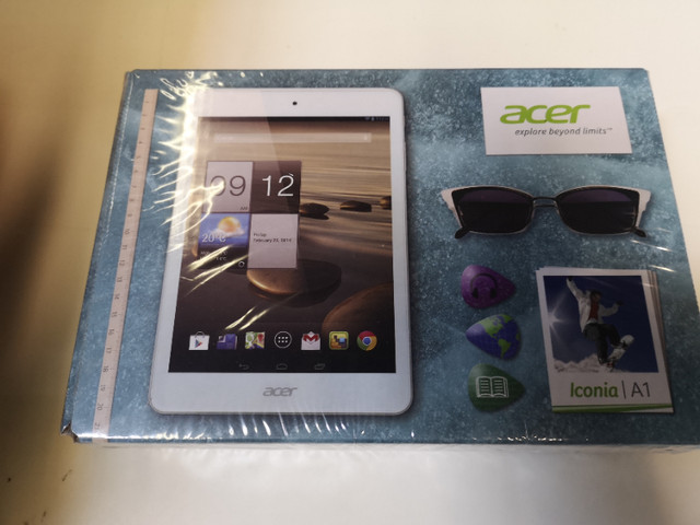 Acer Iconia A1-830 (A1311) 16GB - Silver (Wi-Fi) 7.9" Tablet in iPads & Tablets in Oshawa / Durham Region