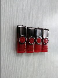 Kingston 8 gb x4-flash drives-NEW-15.00ea.or 4 for 30.00