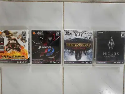 Games for PS3 Skyrim Lord of the rings Grand tourism 5 Twisted metal 20 dollars for all.