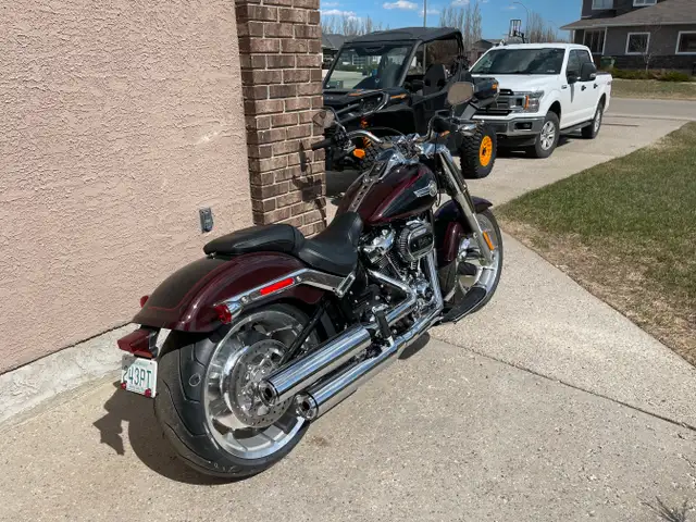 2022 Harley Davidson Fat Boy in Street, Cruisers & Choppers in Regina - Image 3