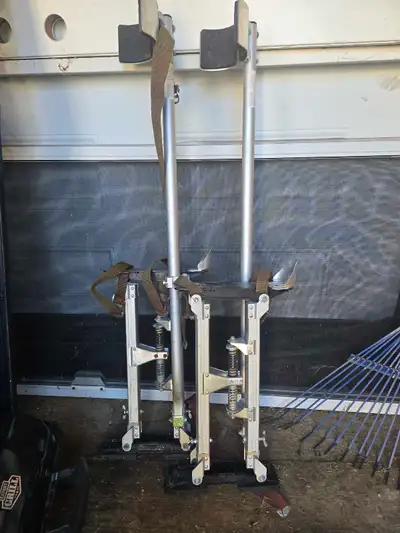 Professional grade stilts hardly used, like new. Paid around $600