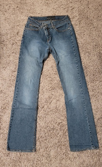 Bebe jeans size 4 or slim 29