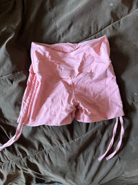 pink shorts (XS)