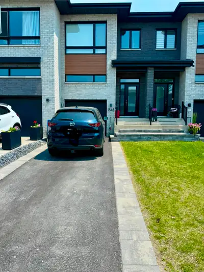 Maison de ville à louer Terrebonne (disponible dès maintenant)
