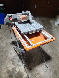 RIDGID 9-Amp 7-inch Portable Wet Tile Saw with Stand