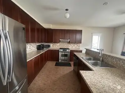 Stunning 4 Bedroom, 3.5 Bath Home In Barrie South End, View more
