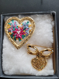 Heart Pins/Brooches (Gold Tone)