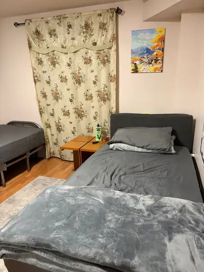 BASEMENT ROOM FOR RENT ———————————— Clean and Spacious 3 bedrooms 2 washrooms fully furnished legal...