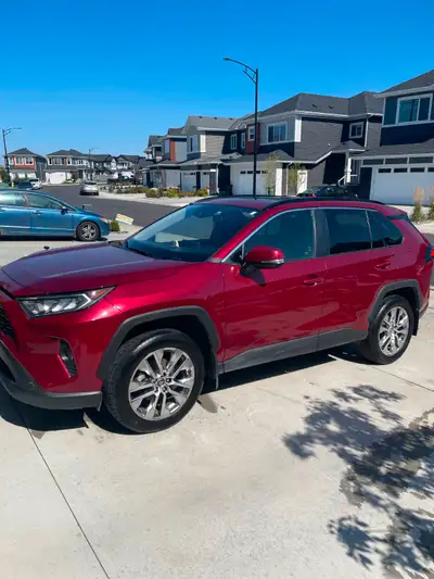 I’m selling my 2020 Toyota RAV4 XLE Premium AWD, and I’ve been the sole owner. This stylish and reli...