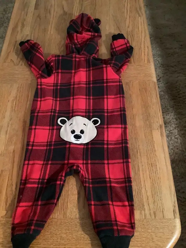 12 - 18 month sleeper in Clothing - 12-18 Months in Saskatoon - Image 2