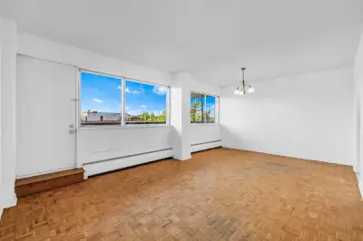 6800 Cote-St-Luc,  Beautiful 3-bedroom apartment!, View more