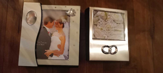 Two wedding albums photos in Other in Moncton