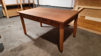 Vieille table en bois / Old Wooden Table
