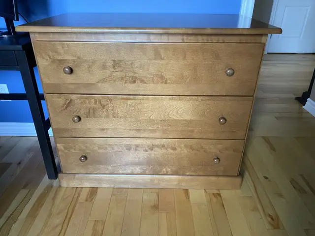 Mobilier de chambre à coucher  in Beds & Mattresses in Longueuil / South Shore - Image 5